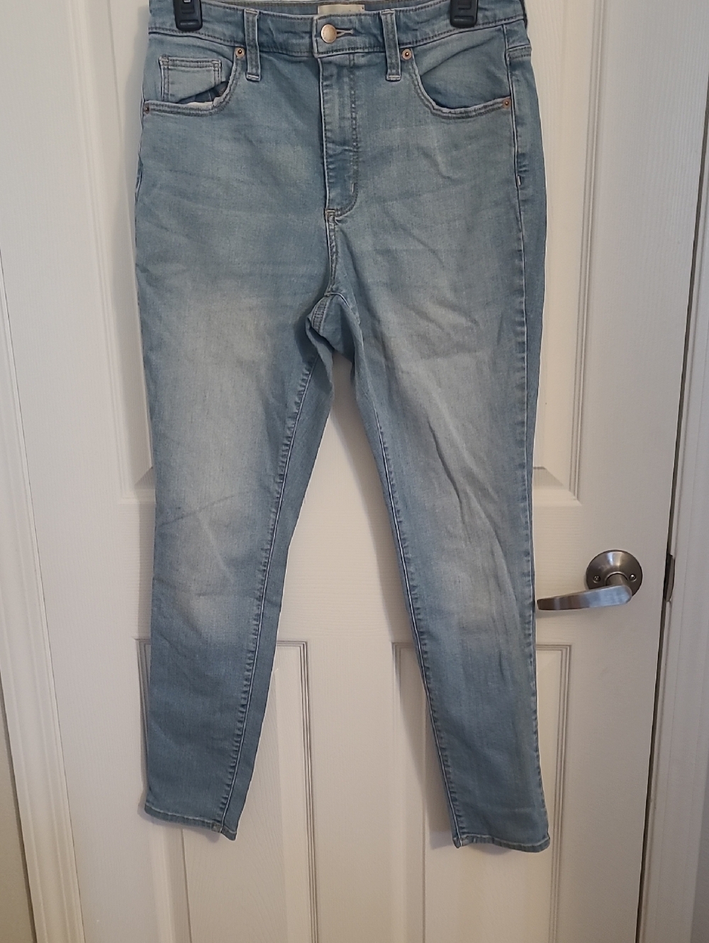 Universal Thread Light Blue High-Rise Skinny Jeans